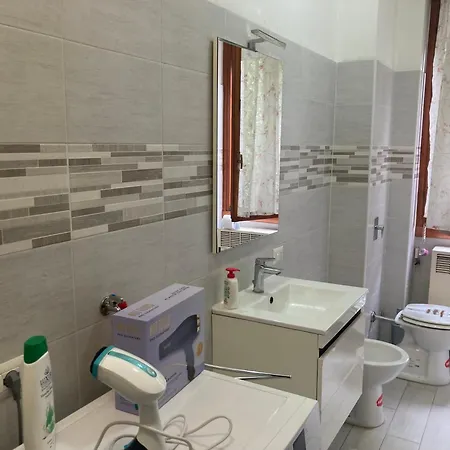 Casa Chiara Tra E Milano 萨龙诺